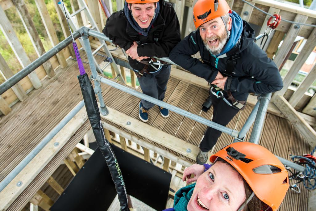 Killary Adventure Centre Hotel Leenaun Esterno foto